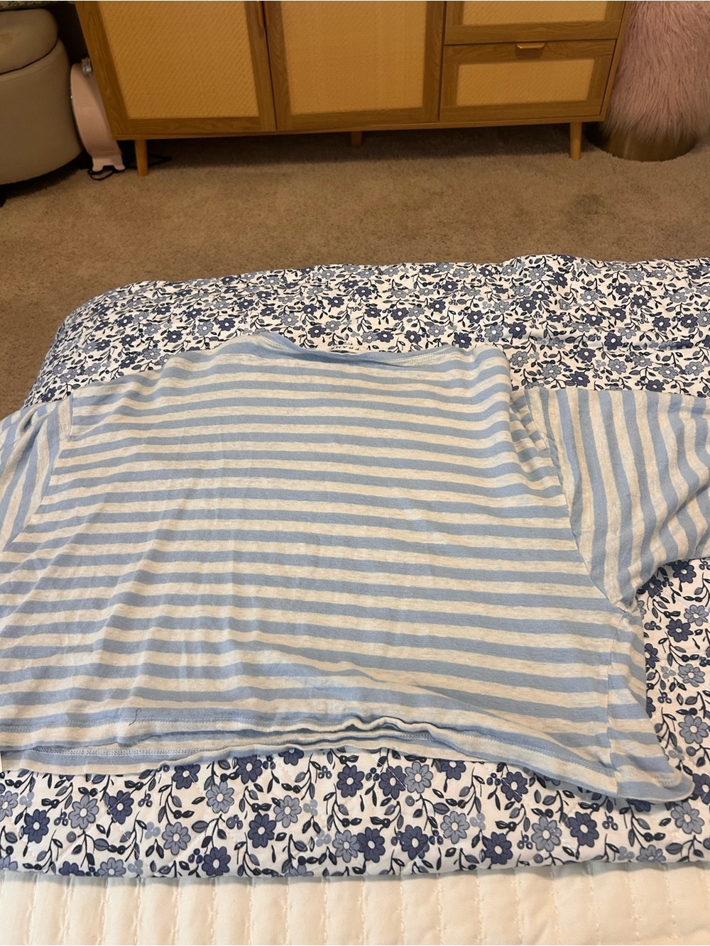 Top - Picture 2 of 3